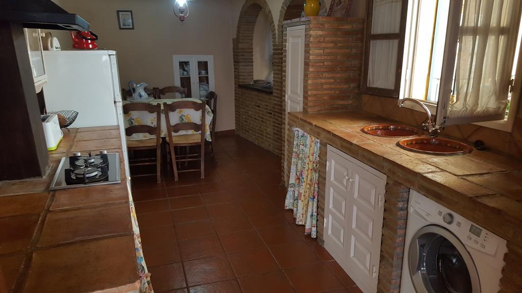 Posada Meson Mudejar Archez ภายนอก รูปภาพ