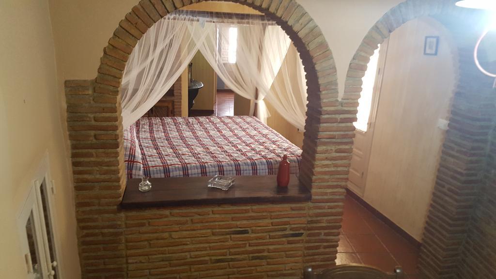 Posada Meson Mudejar Archez ภายนอก รูปภาพ